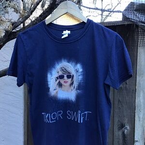 Taylor Swift 1989 World Tour Concert T Shirt Adult Medium Blue Graphic Tee